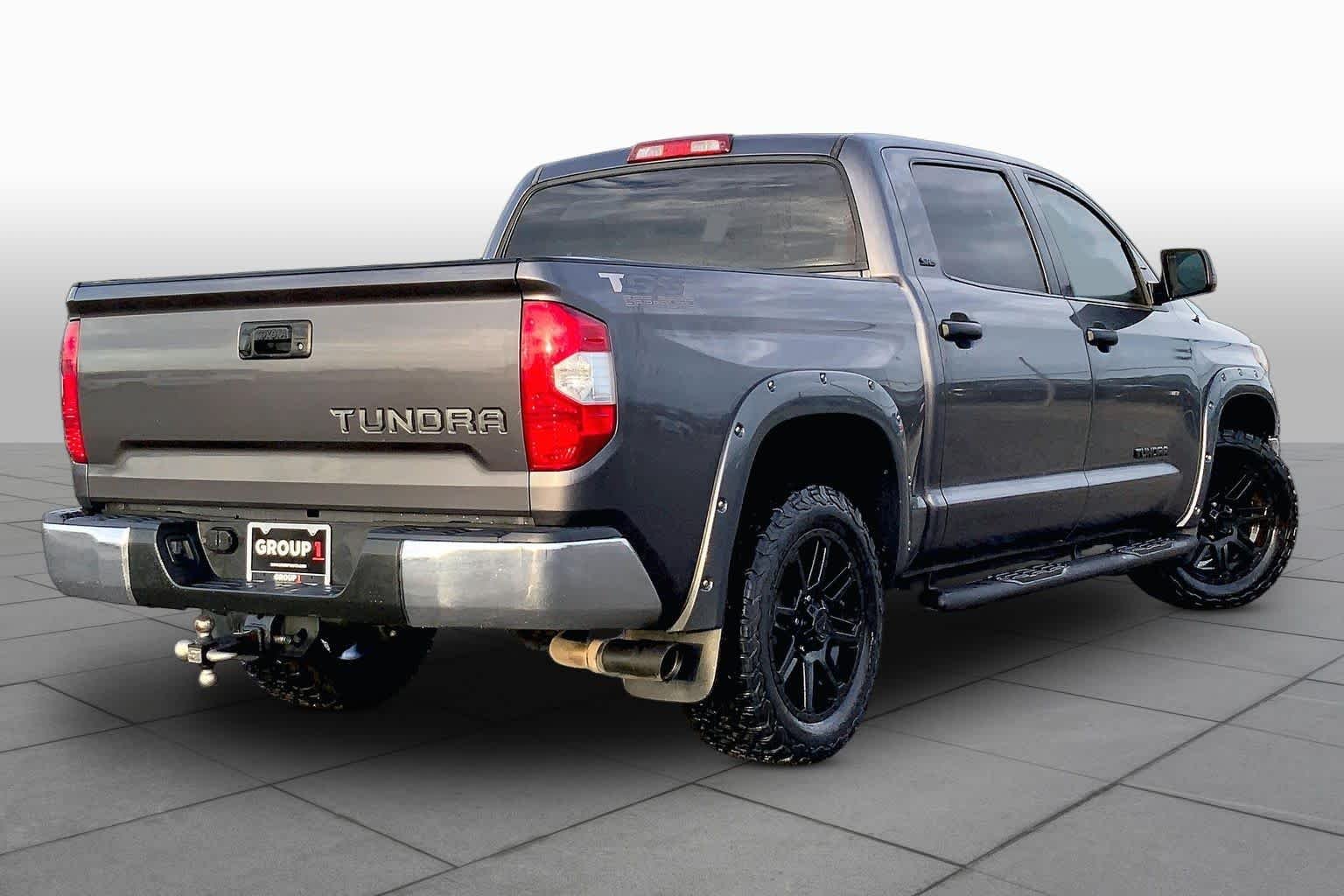 Used 2018 Magnetic Gray Metallic Toyota SR5 image 14