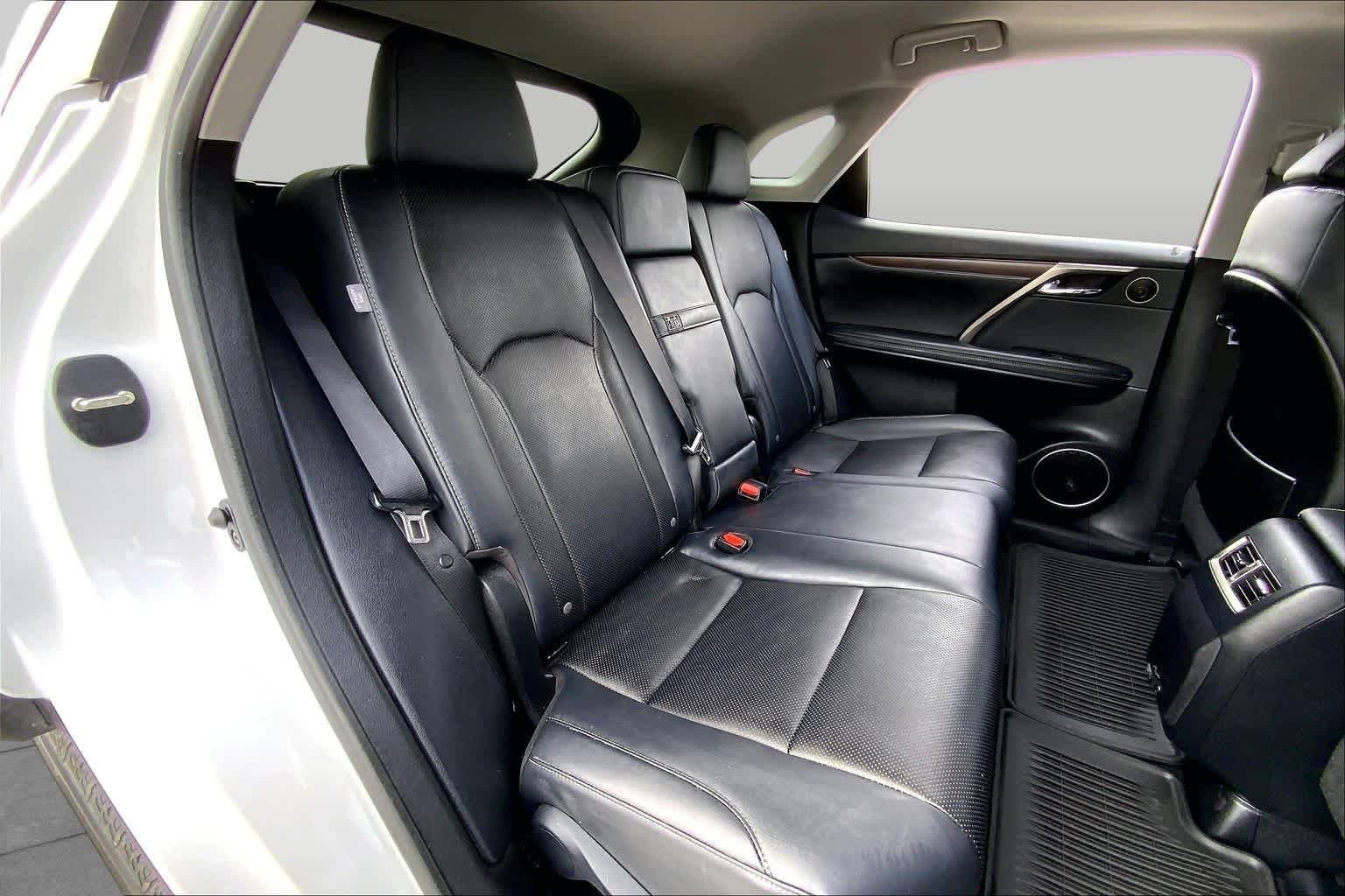 Used 2022 Eminent White Pearl Lexus  image 19