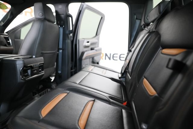 Used 2022 Black GMC AT4 image 20