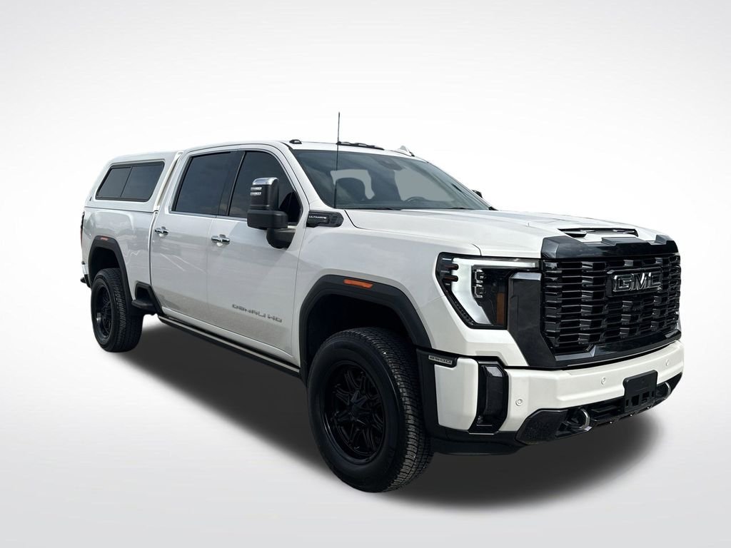 Used 2024 White GMC Denali Ultimate image 9