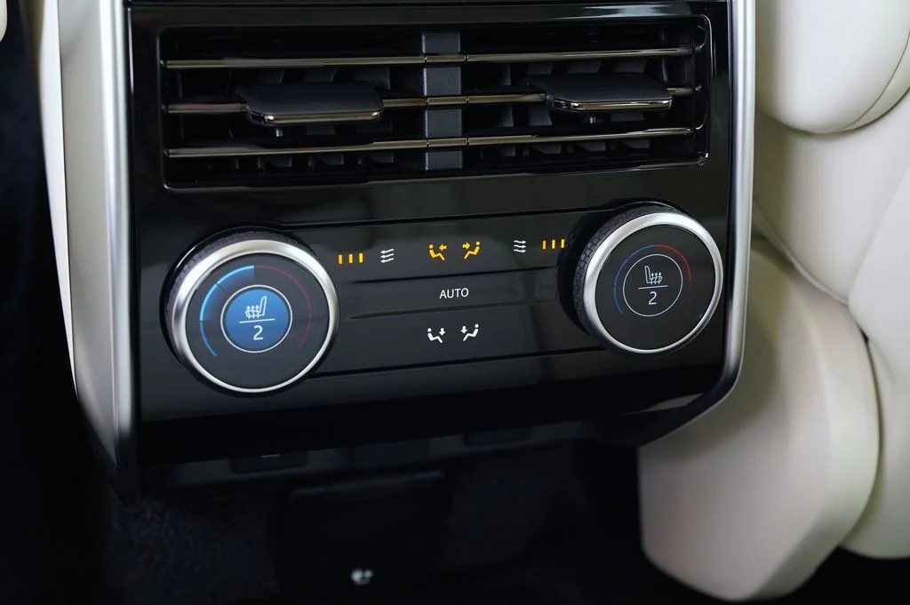 New 2026 Varesine Blue Land Rover SE image 35
