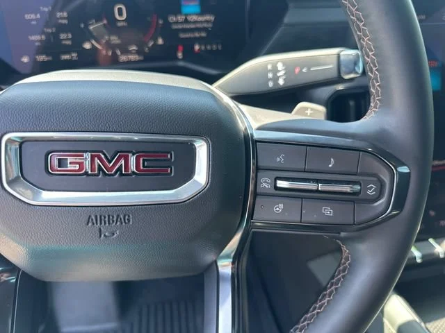 2025 GMC Acadia AT4 - Photo 16