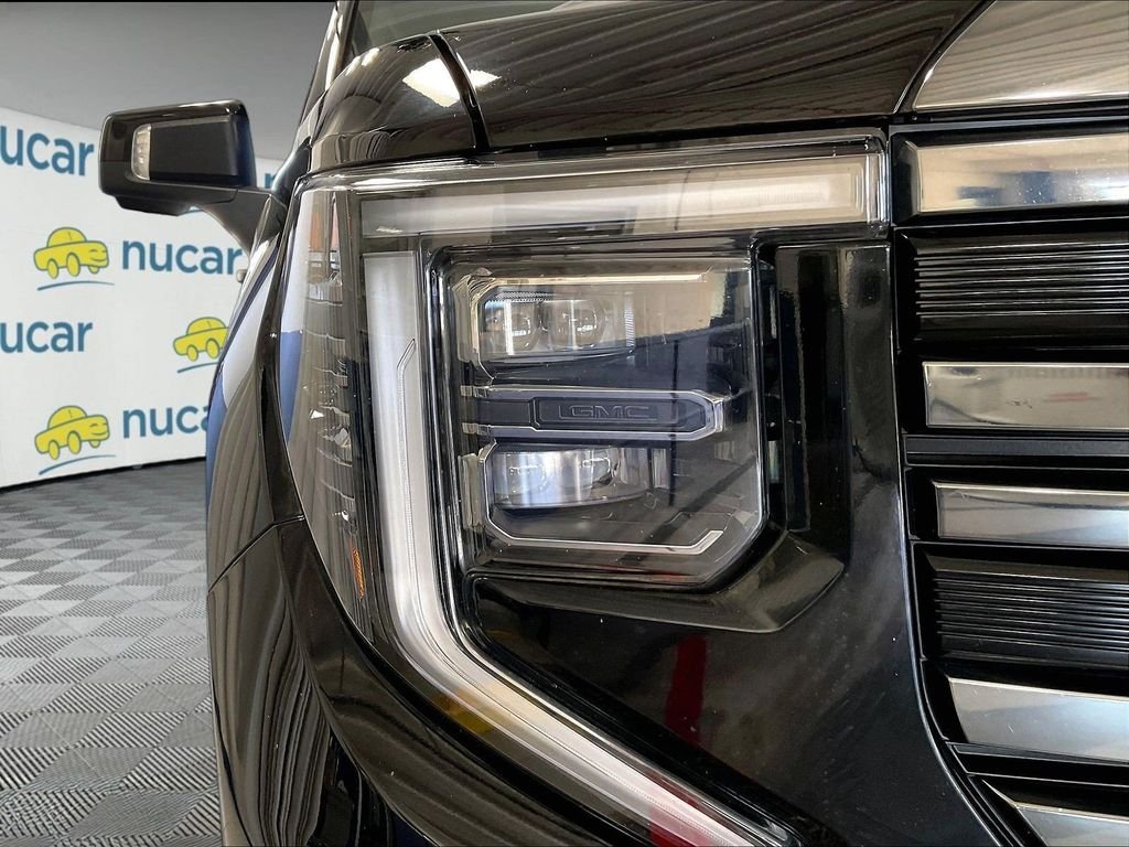 Used 2023 Black GMC AT4 image 34