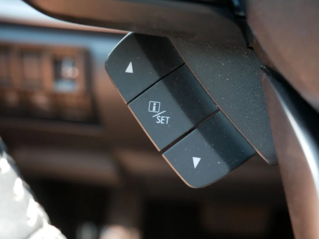 Certified Used 2020 Blue Subaru Premium image 19