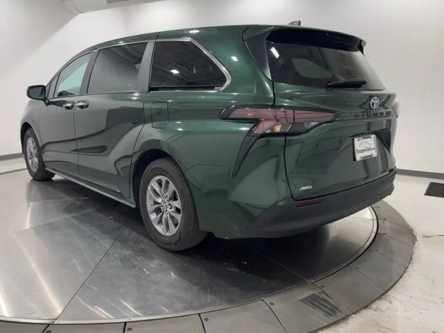 Certified Used 2024  Toyota XLE image 3