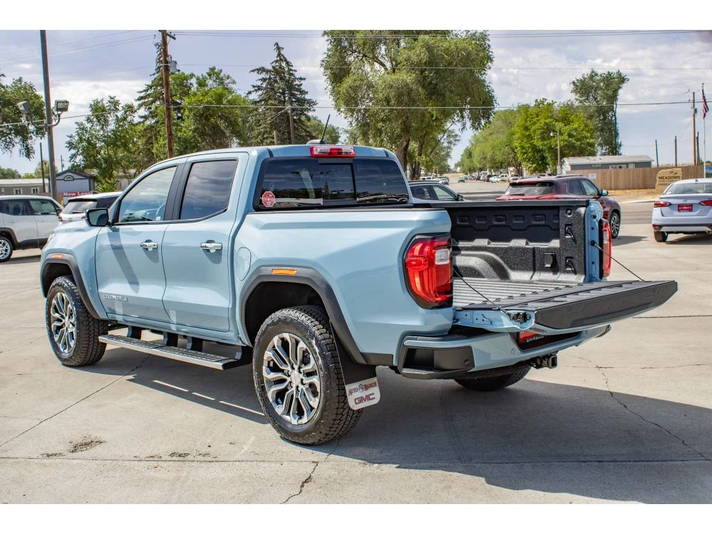 New 2026 GLACIER METALLIC GMC 4WD Denali image 9