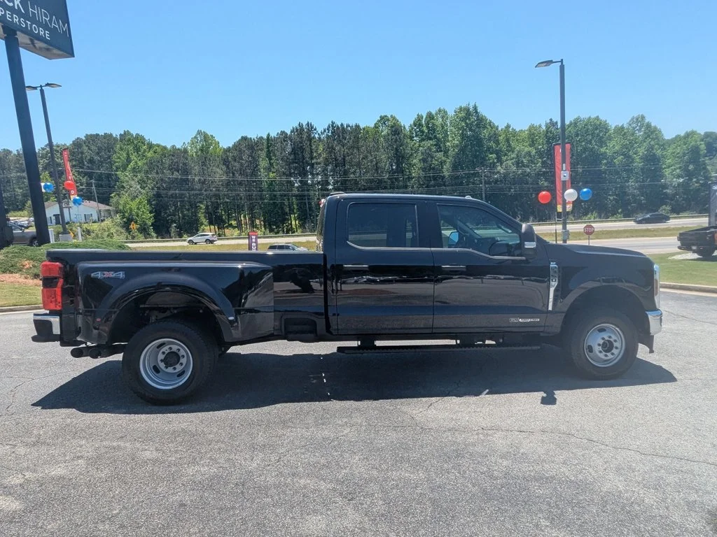 Used 2025  Ford XLT image 4