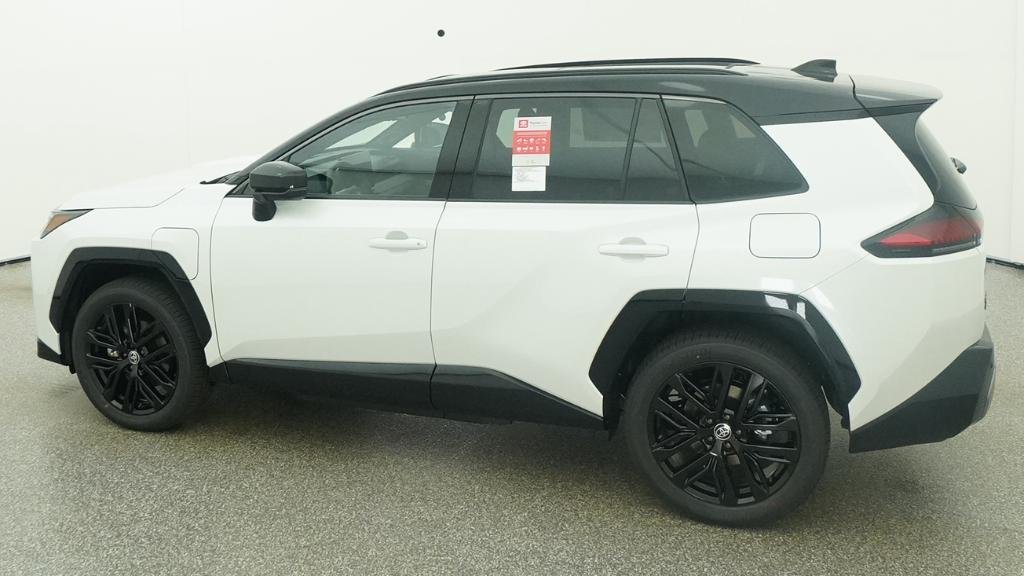 New 2026 Wind Chill Pearl with Midnight Black Metallic roof Toyota XSE image 16