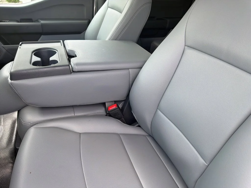 New 2026 Oxford White Ford F-350® XL image 9