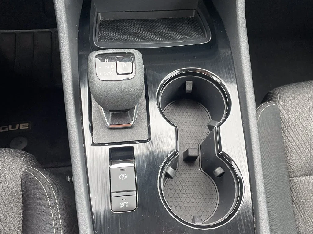 Used 2024 Silver Nissan SV image 16