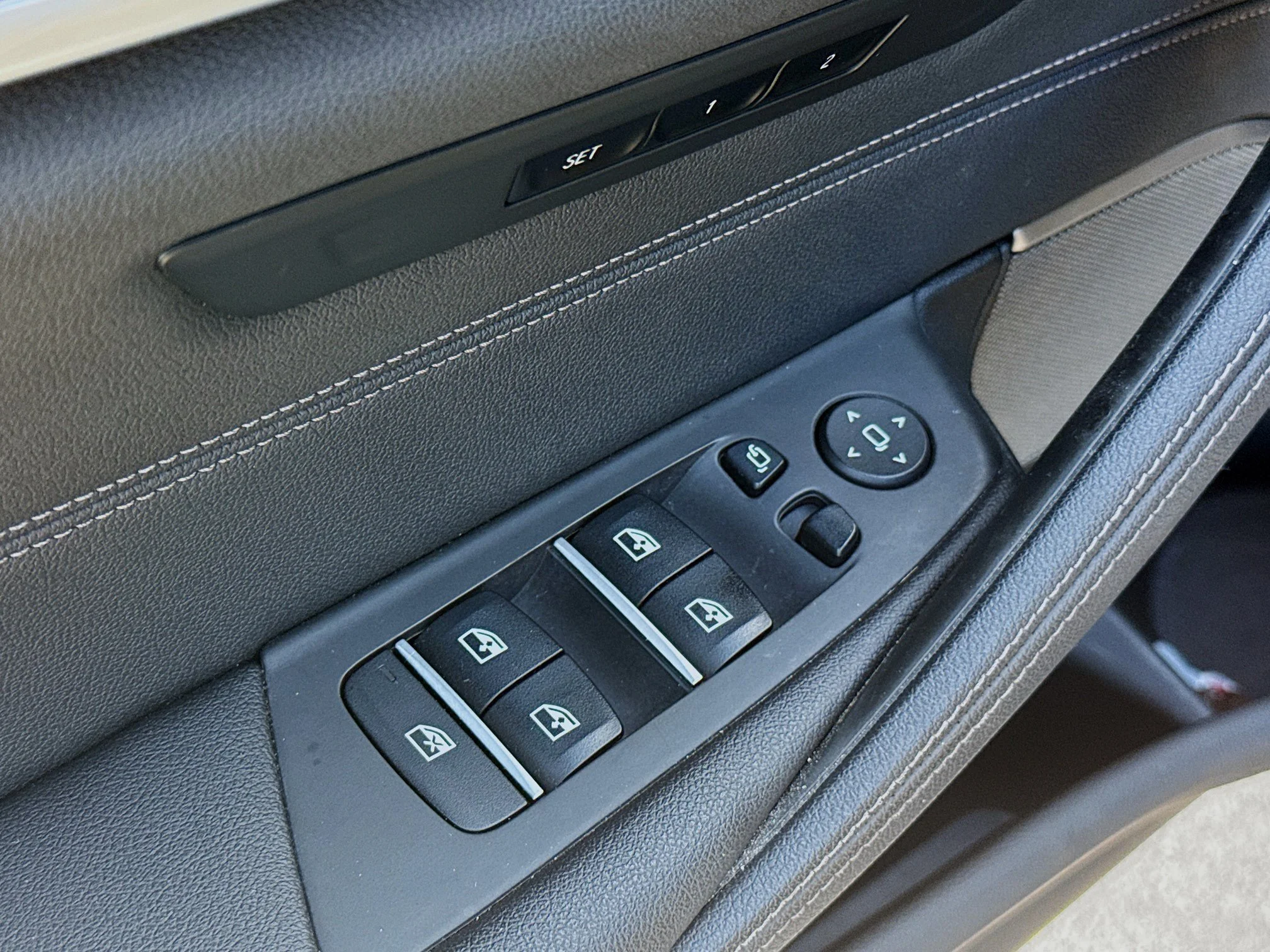 Used 2023 Black Sapphire Metallic BMW 530i image 22