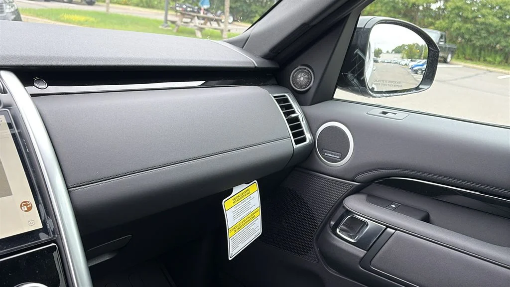 New 2026 Eiger Grey LAND ROVER S image 19