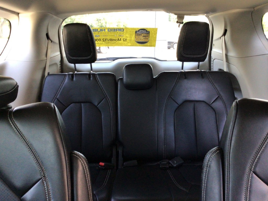 Used 2024 Silver Chrysler Touring L image 33