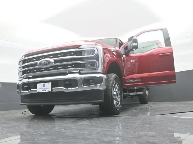 New 2026 Ruby Red Metallic Tinted Clearcoat Ford F-250® Lariat® image 32