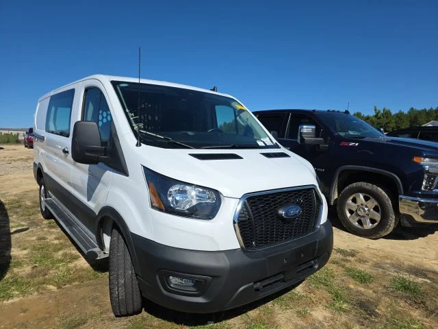 Used 2025 White Ford Base image 2