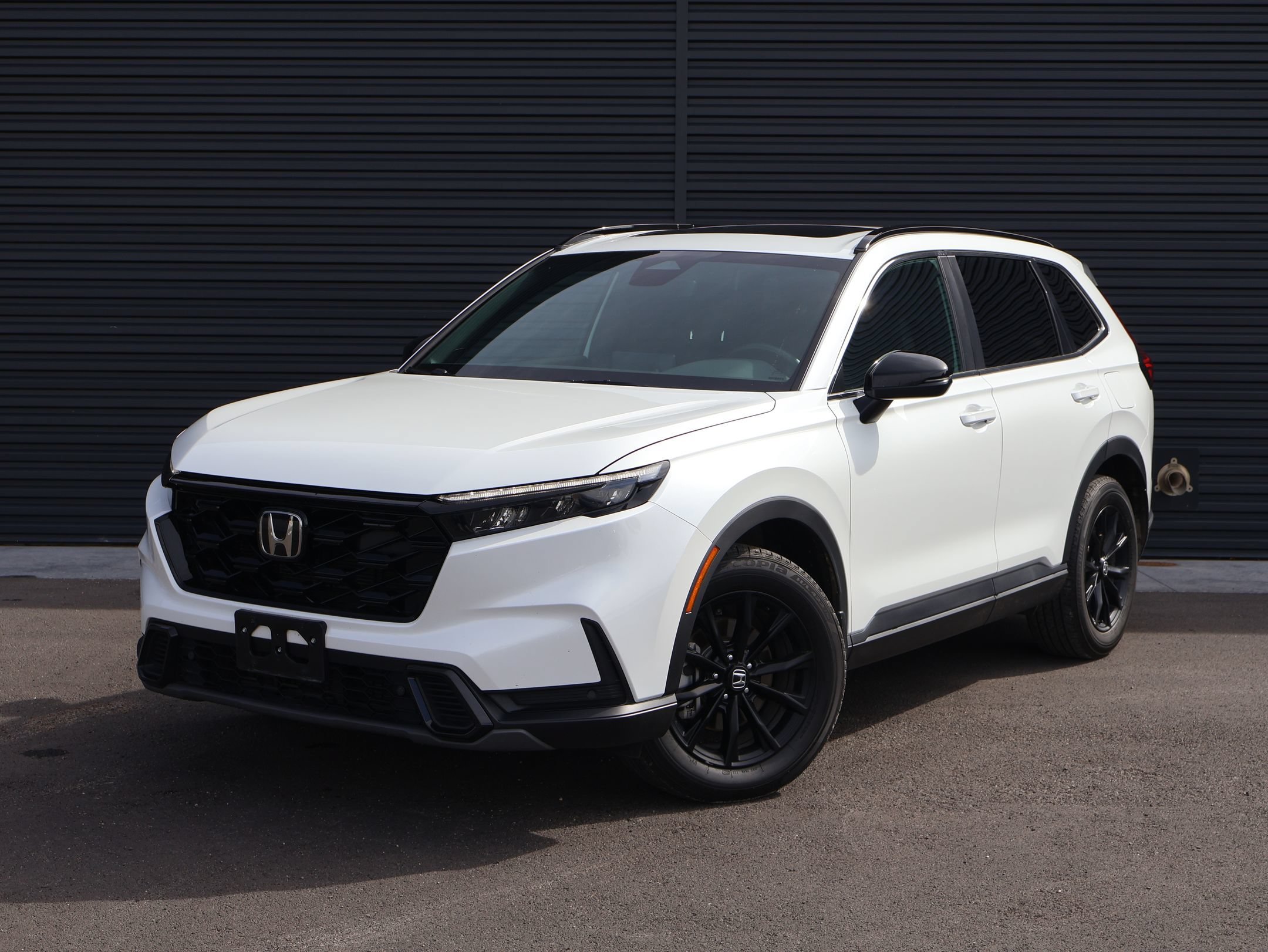 Used 2025 Platinum White Pearl Honda Sport-L image 1