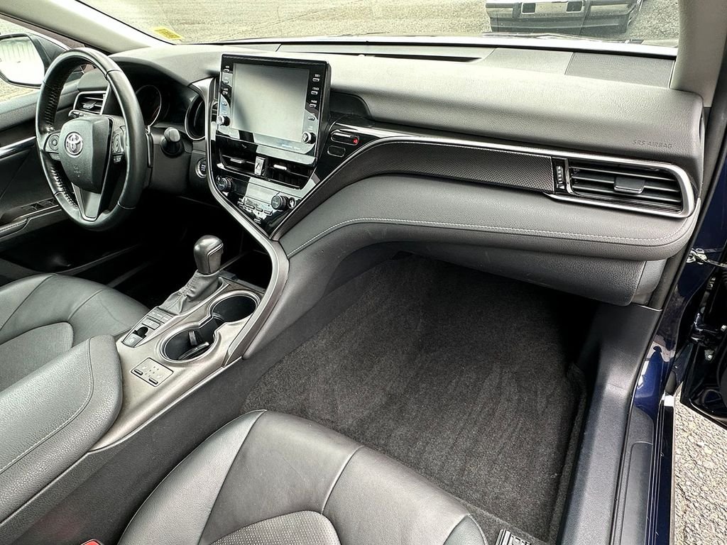 Used 2022  Toyota XSE image 29