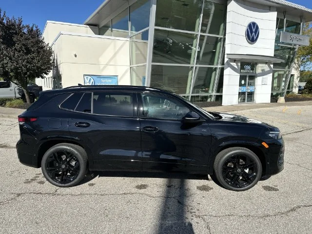 New 2026 Black Volkswagen 2.0T SE R-Line Black image 10