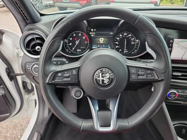 Used 2023 White Alfa Romeo Veloce image 28