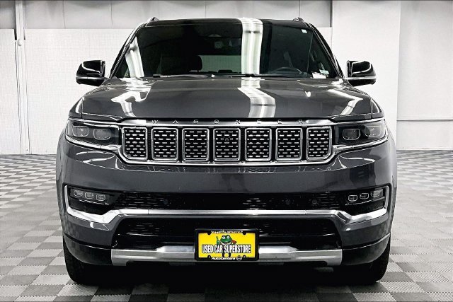 Used 2025 Baltic Gray Metallic Clearcoat Jeep Series III image 4