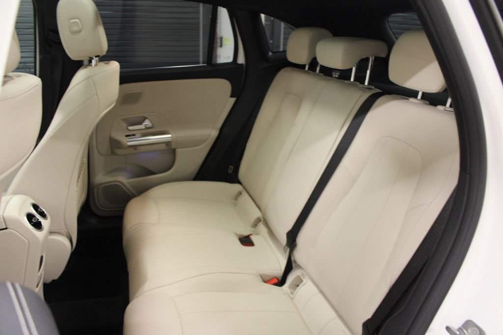 Used 2026  Mercedes-Benz GLA 250 image 34
