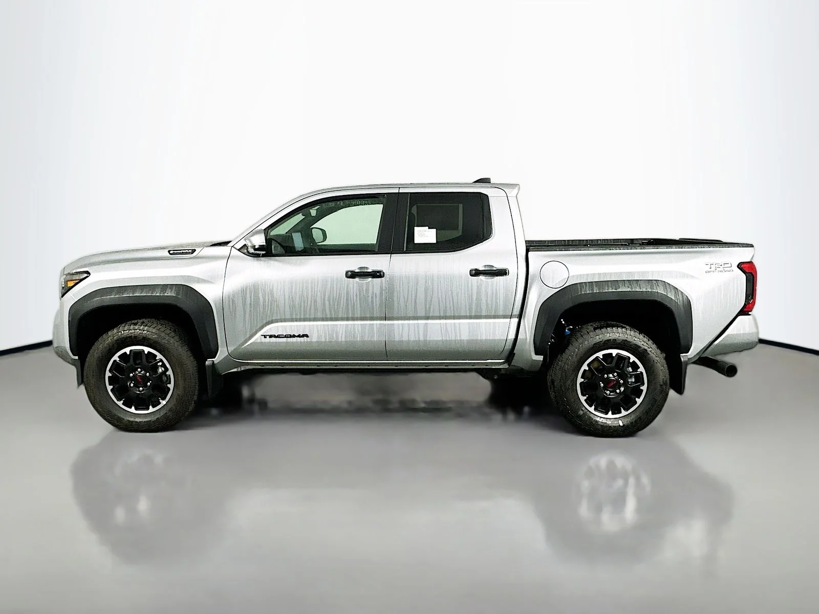 2025 Toyota Tacoma TRD Off Road - Photo 4