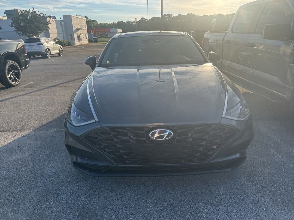 Used 2023 Gray Hyundai SEL image 2