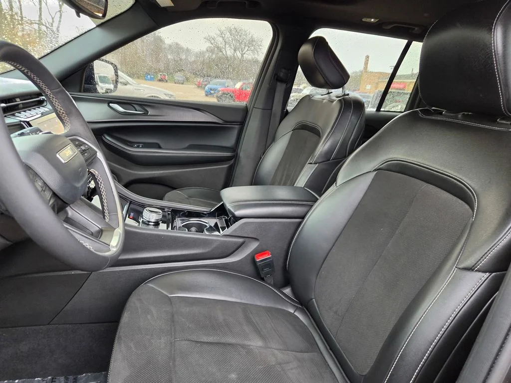 Used 2023 Gray Jeep Altitude X image 27