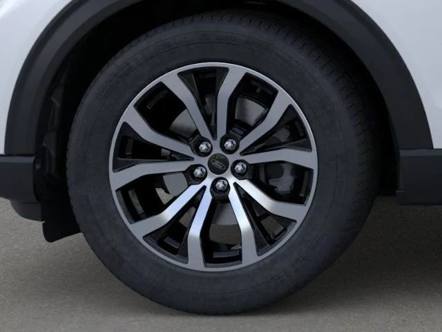 New 2026 Star White Metallic Tri-Coat Ford ST-Line image 45