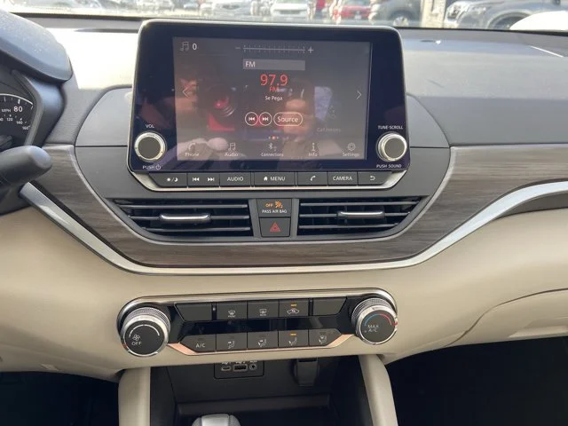 2025 Nissan Altima SV - Photo 17