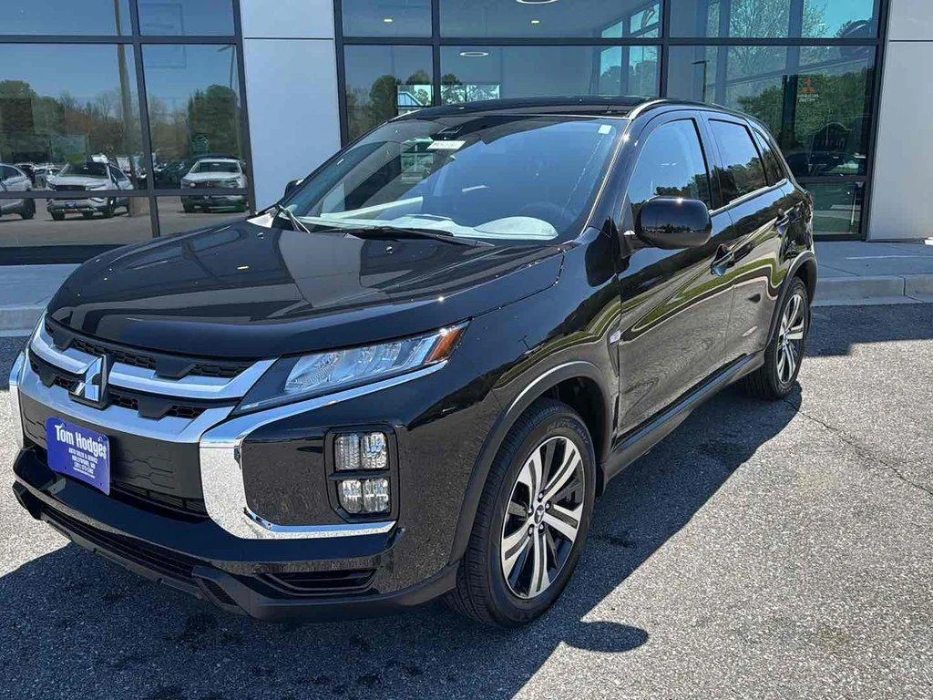 2026 Mitsubishi Outlander Sport 2.0 ES AWC CVT's photo