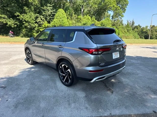 Used 2022 Gray Mitsubishi Black Edition image 5