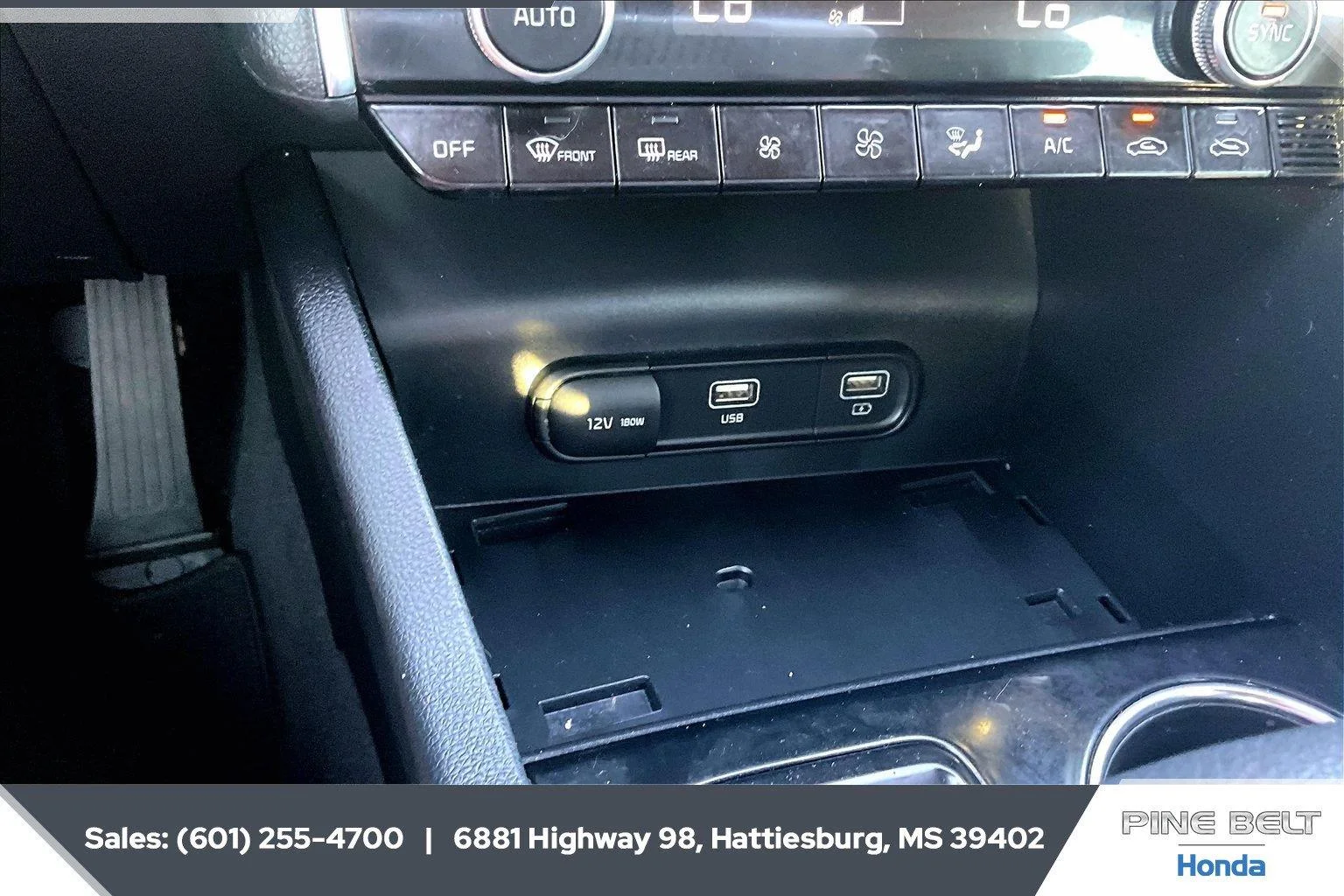 Used 2022 Gravity Gray Kia EX image 23