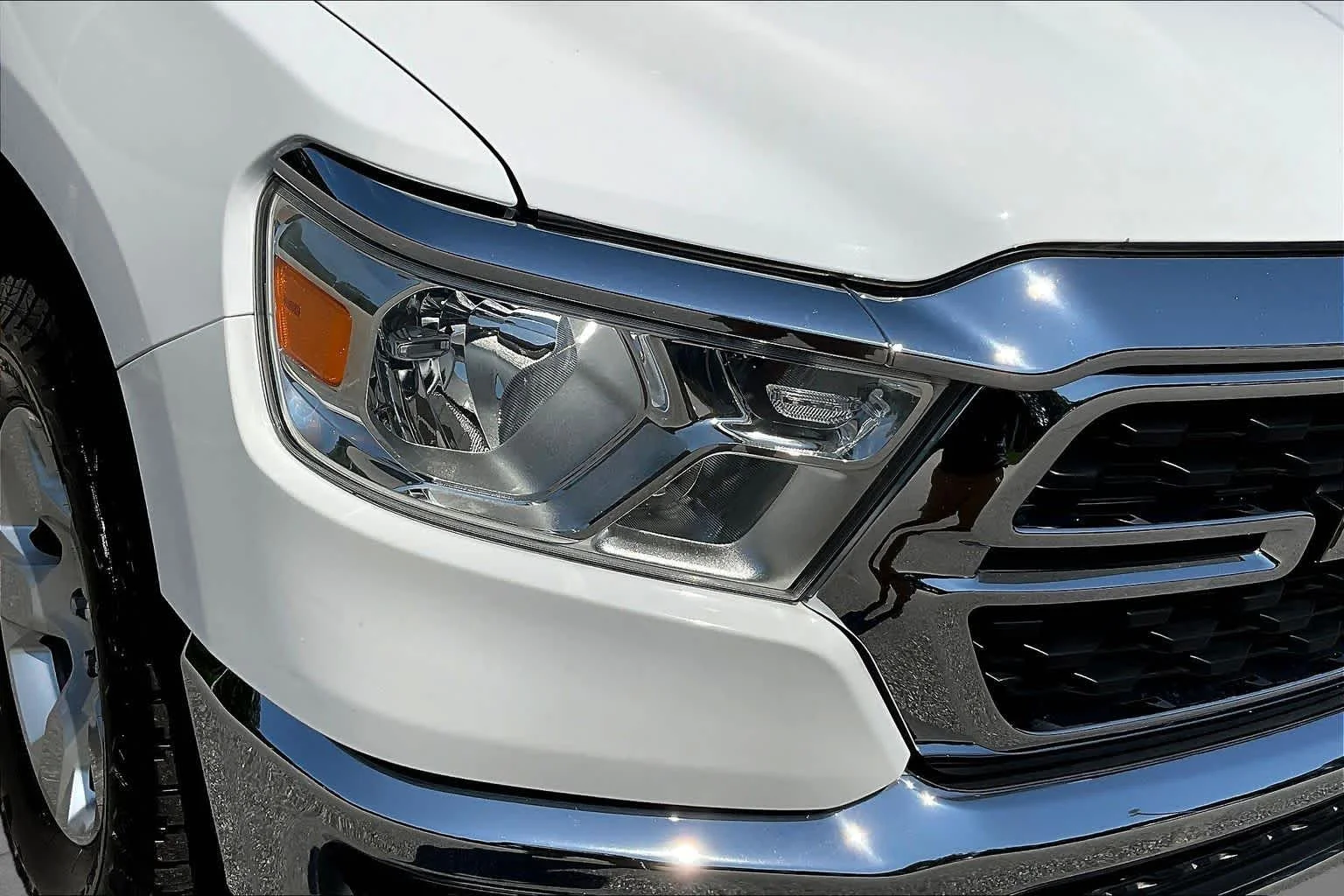 Used 2022 Bright White Clearcoat Ram Big Horn image 27