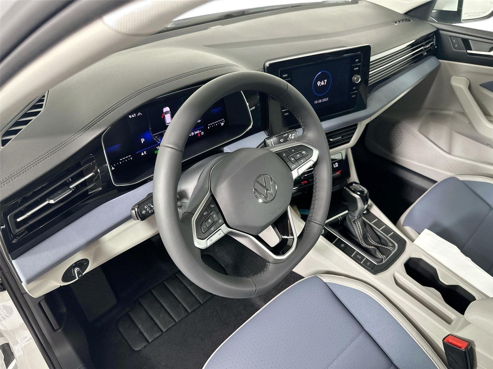New 2026 Opal White Pearl Volkswagen SE image 9