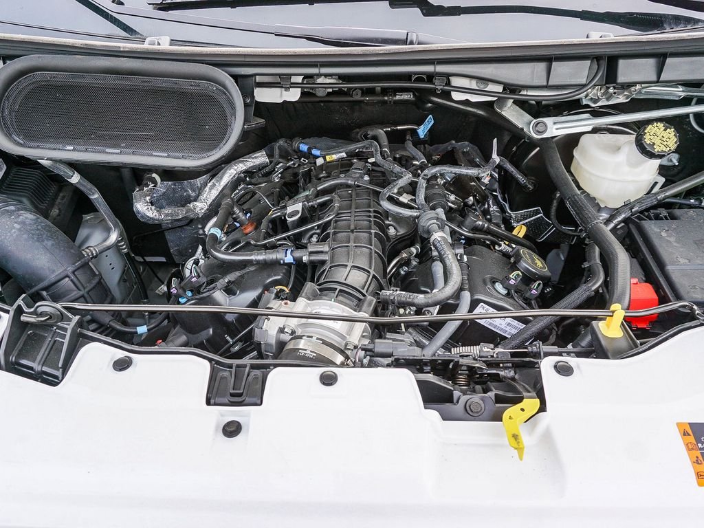 New 2025 Oxford White Ford Base image 26