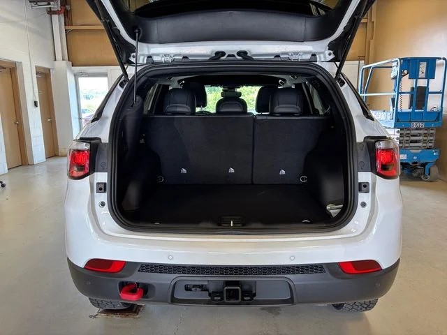 New 2026 White Jeep Trailhawk image 17