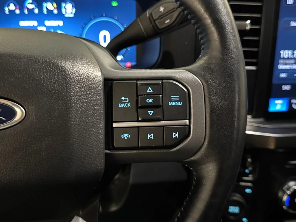 Used 2024 Gray Ford Lariat image 20