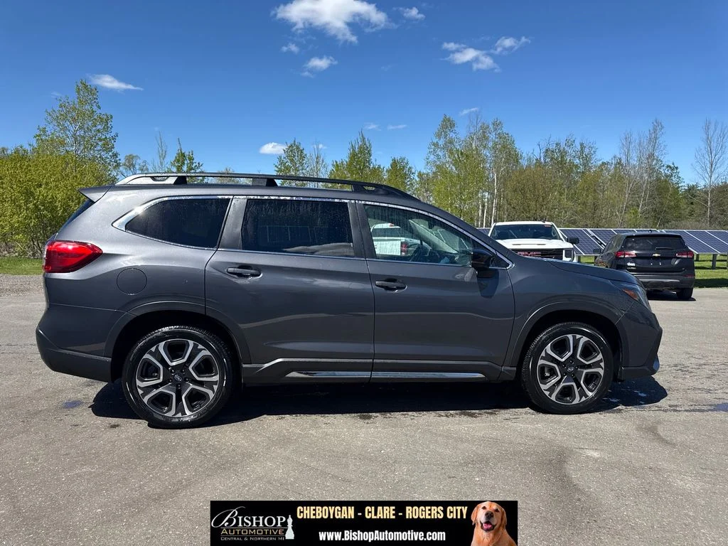2024 Subaru Ascent Limited image 16