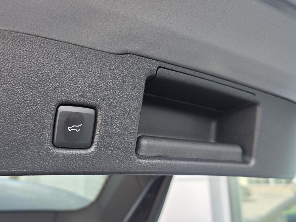 Used 2024 Silver Ford Active image 11