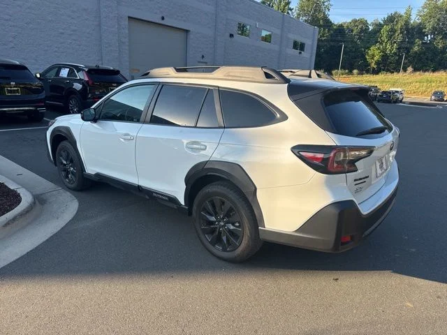 Used 2025 White Subaru Onyx Edition image 16