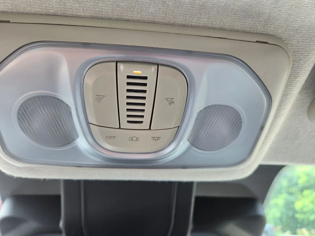 New 2024 White Ram 2500 image 28
