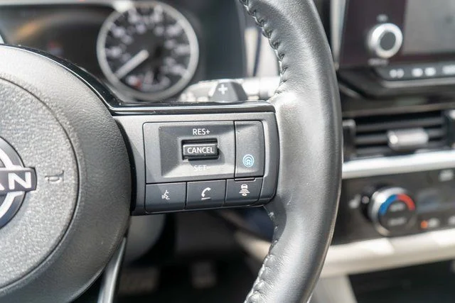 Used 2022 Black Nissan SV image 29