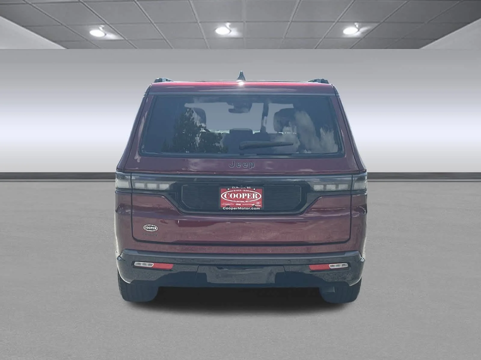 New 2026 Velvet Red Pearl-Coat Exterior Paint Jeep Limited Altitude image 4