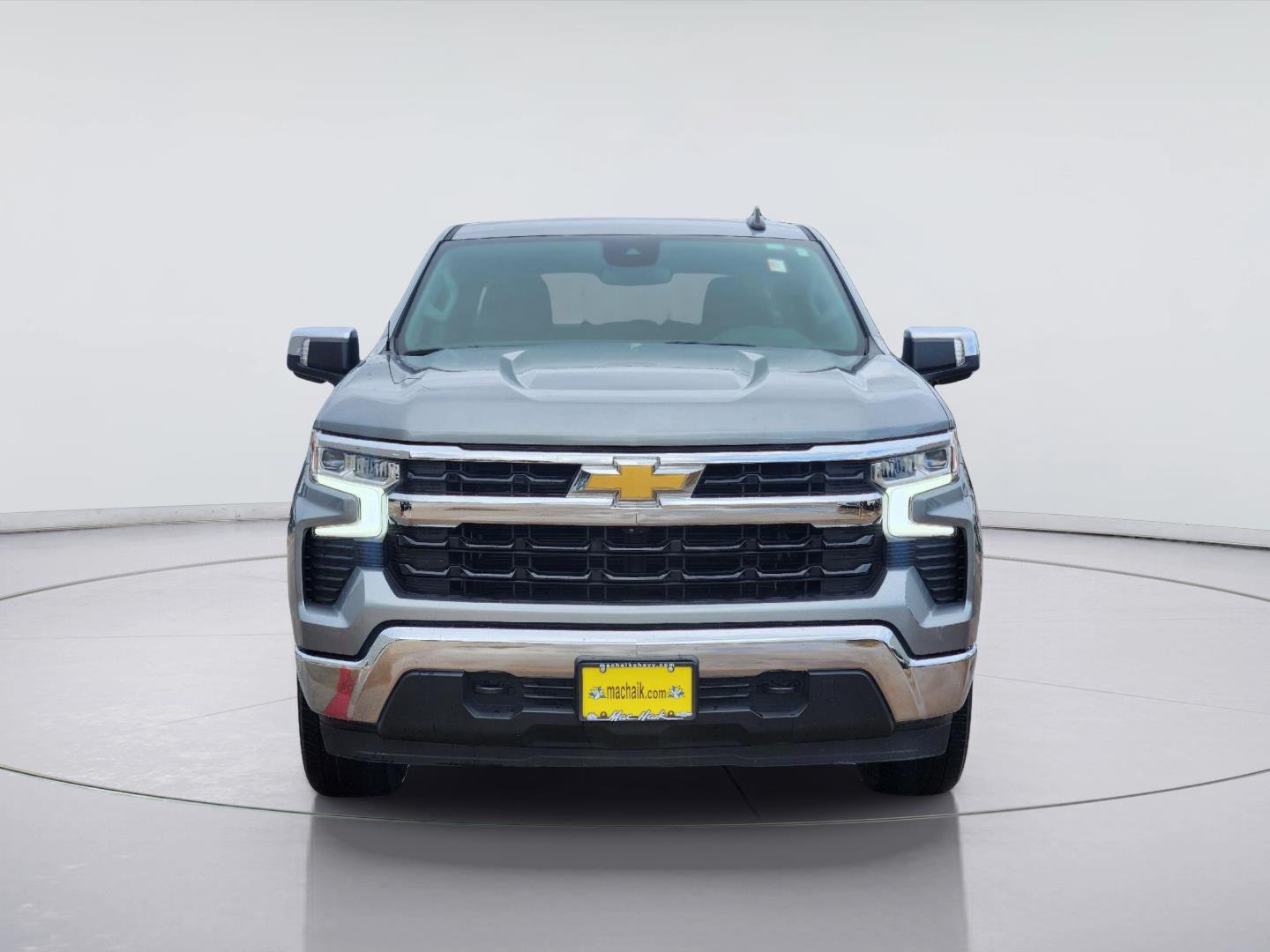 2023 Chevrolet Silverado 1500 photo 2 of 33