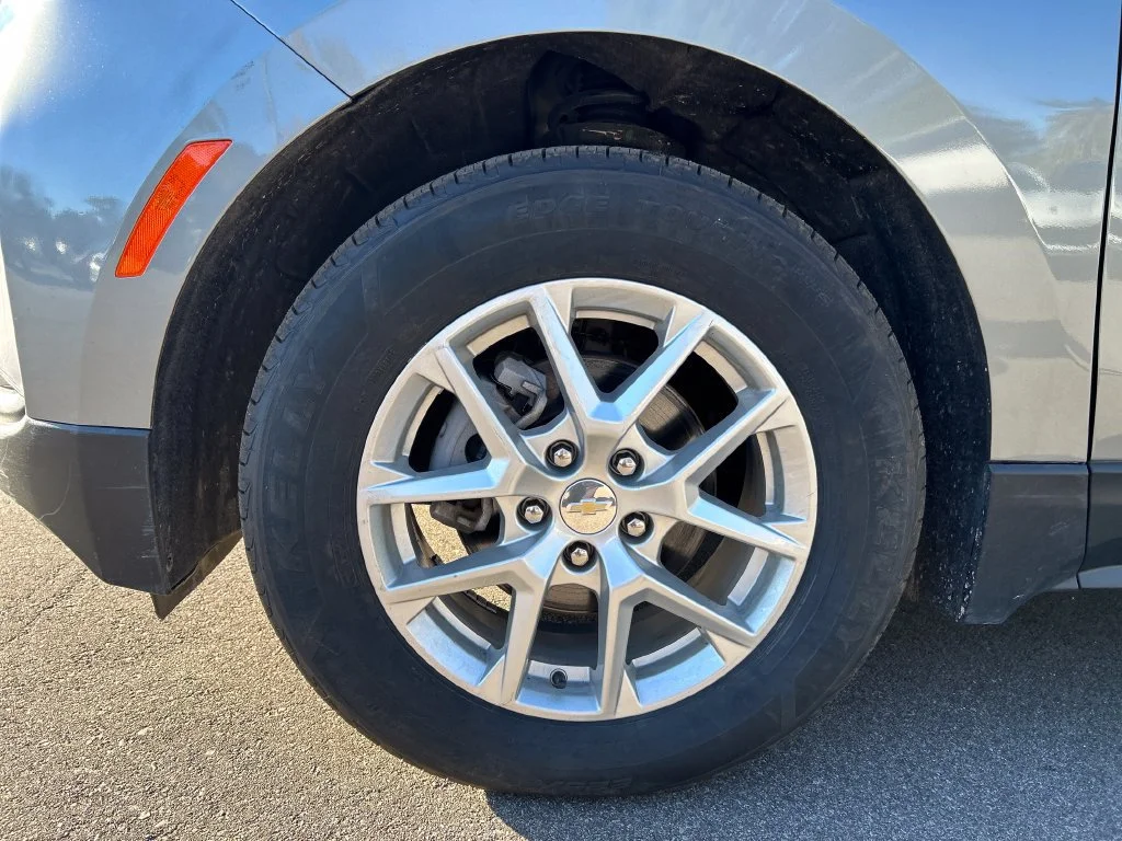 Used 2023 STERLING GRAY METALLIC Chevrolet LT image 10