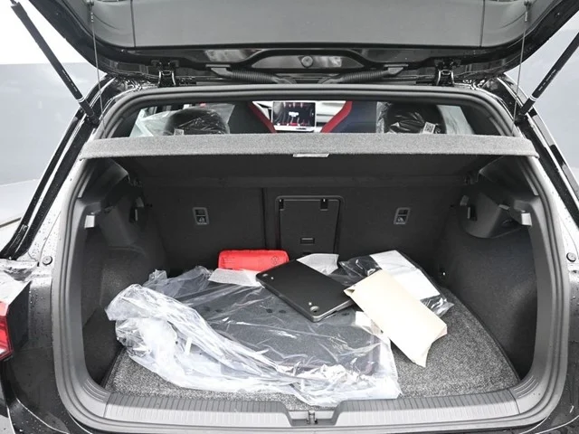 New 2026 Mythos Black Metallic Volkswagen 2.0T S image 9