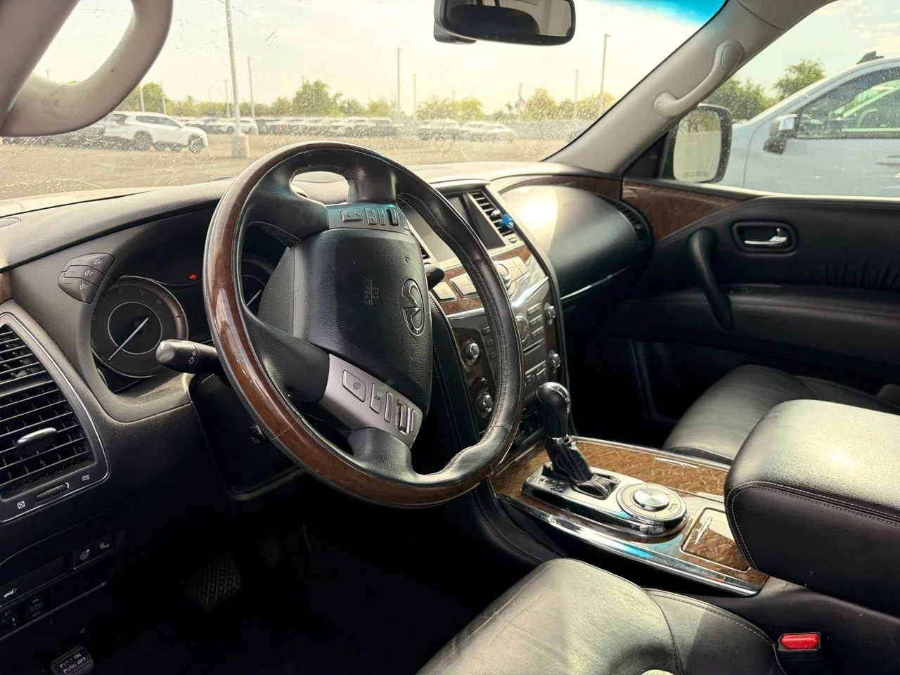 Used 2016 Black Obsidian INFINITI Base image 8