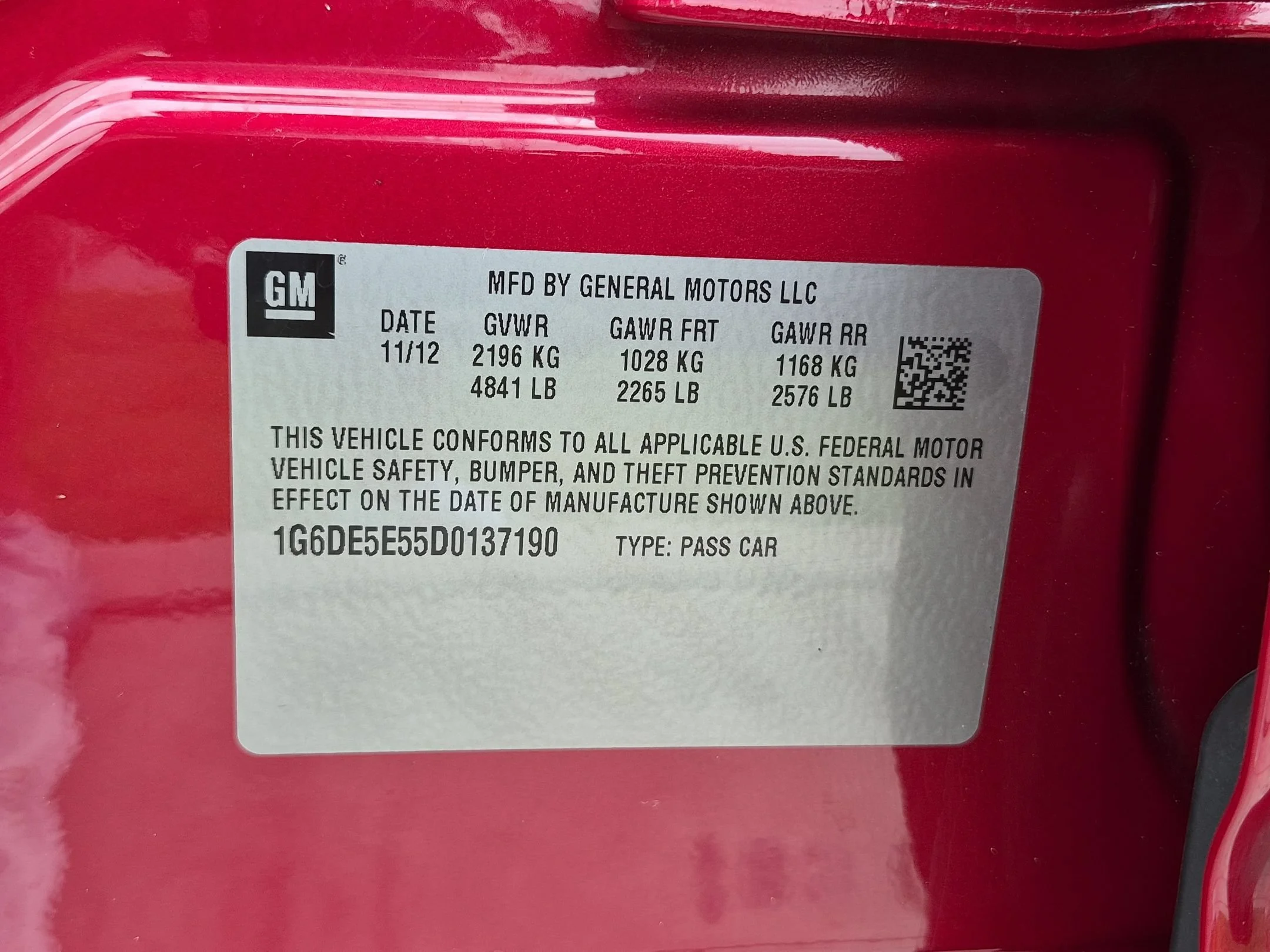 Used 2013 Crystal Red Tintcoat Cadillac Luxury RWD image 29