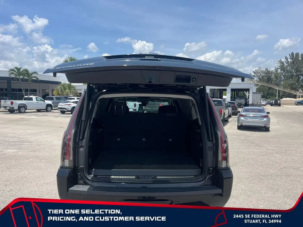 Used 2020 BLACK RAVEN Cadillac Premium Luxury image 10
